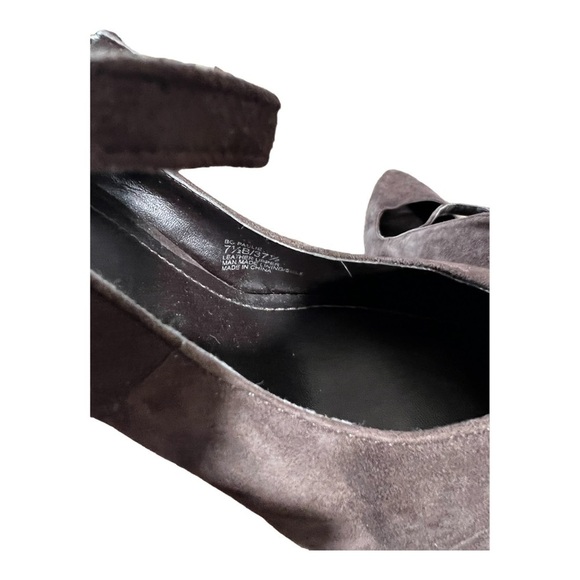 BCBG Paulie Suede heels brown size 7.5 - Picture 15 of 15